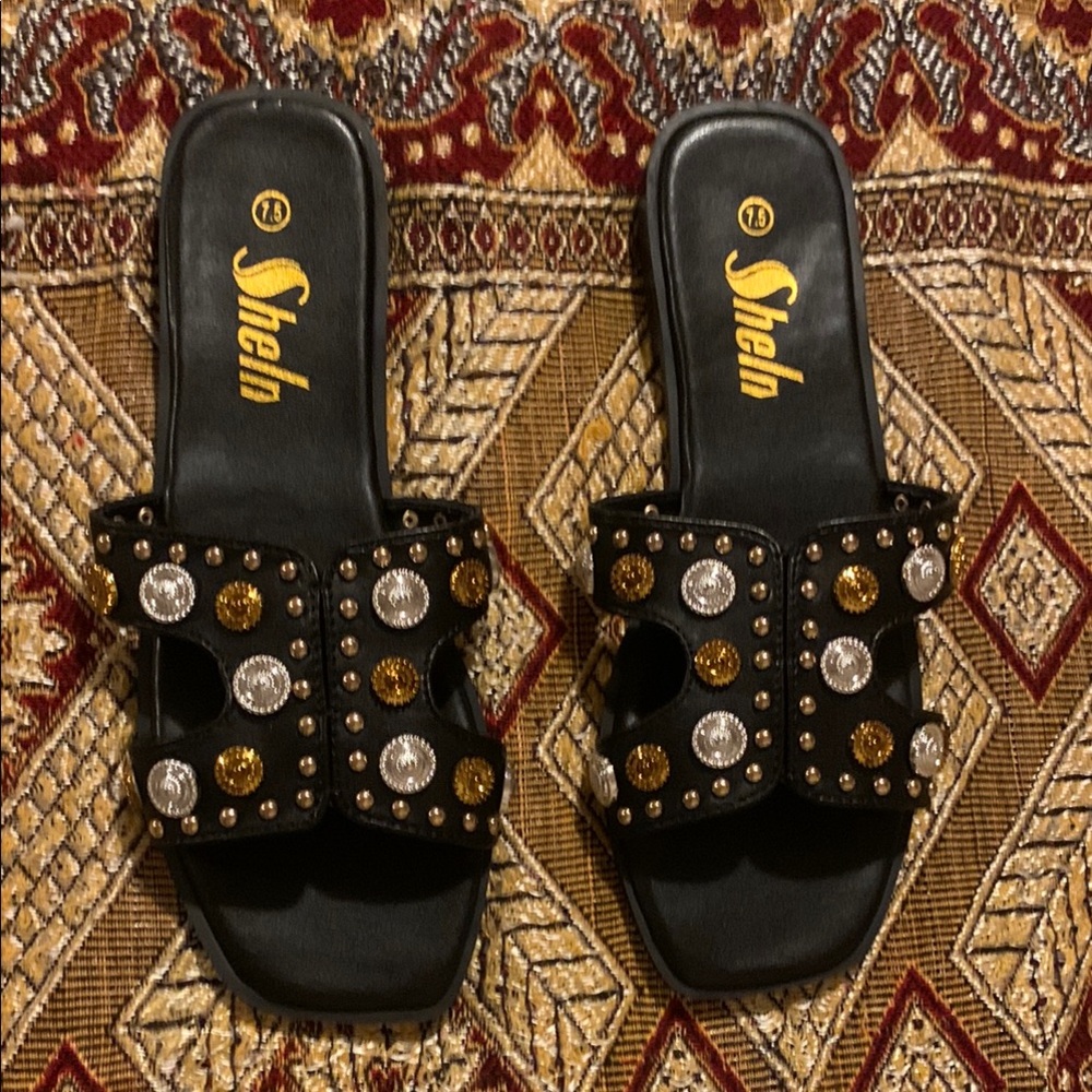 NWOT SHEIN Black and Gold Embellished Sandals - Picture 5 of 5
